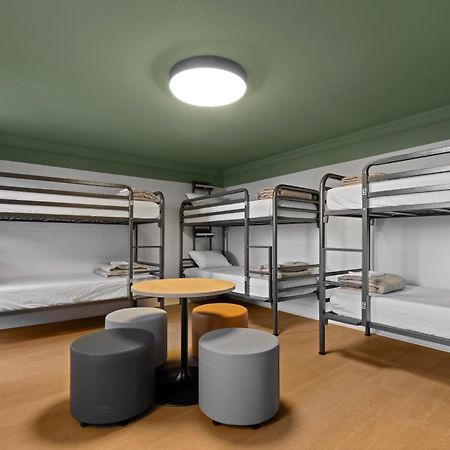 Hi Halifax Heritage House Hostel Экстерьер фото