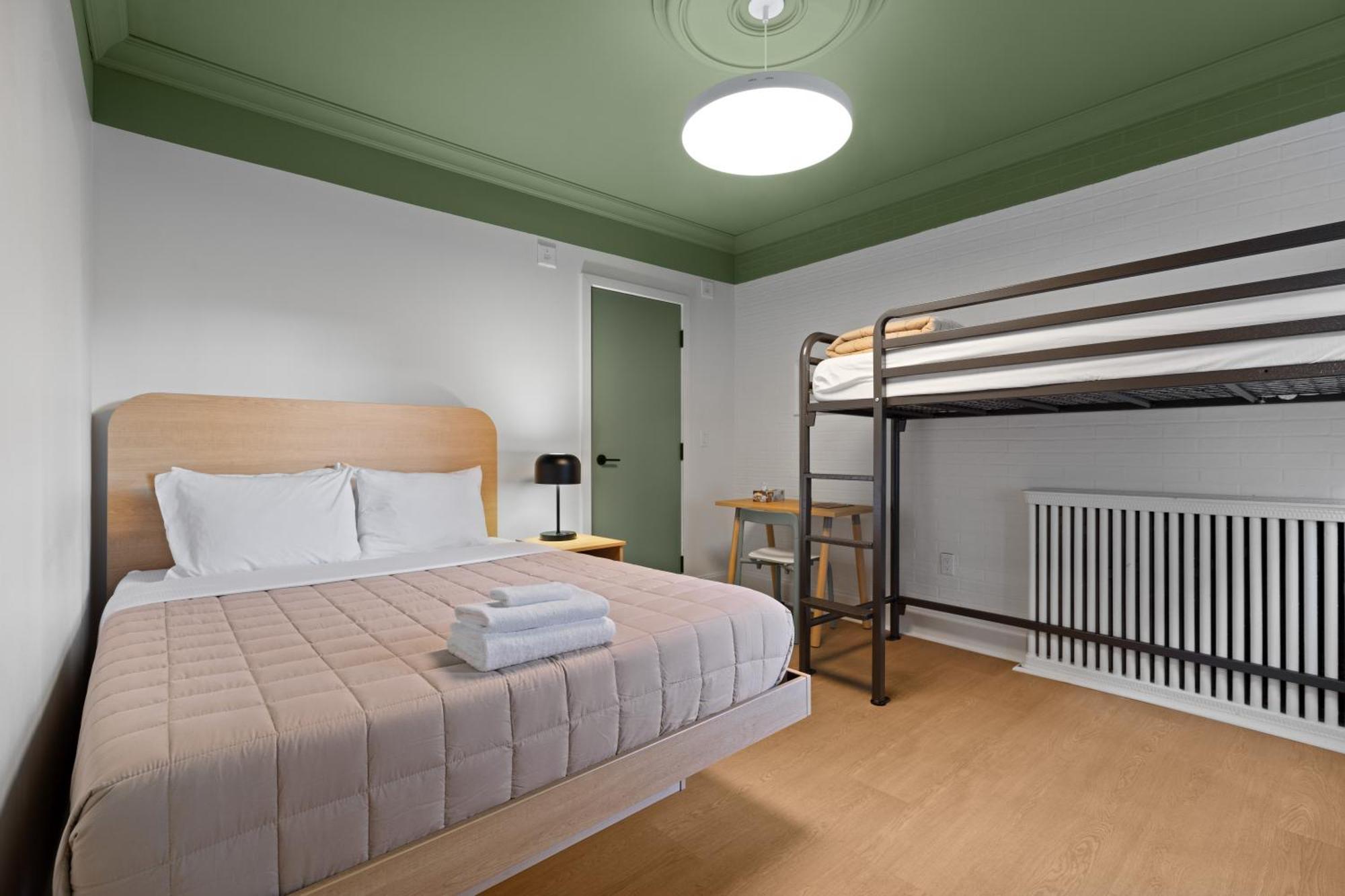 Hi Halifax Heritage House Hostel Экстерьер фото