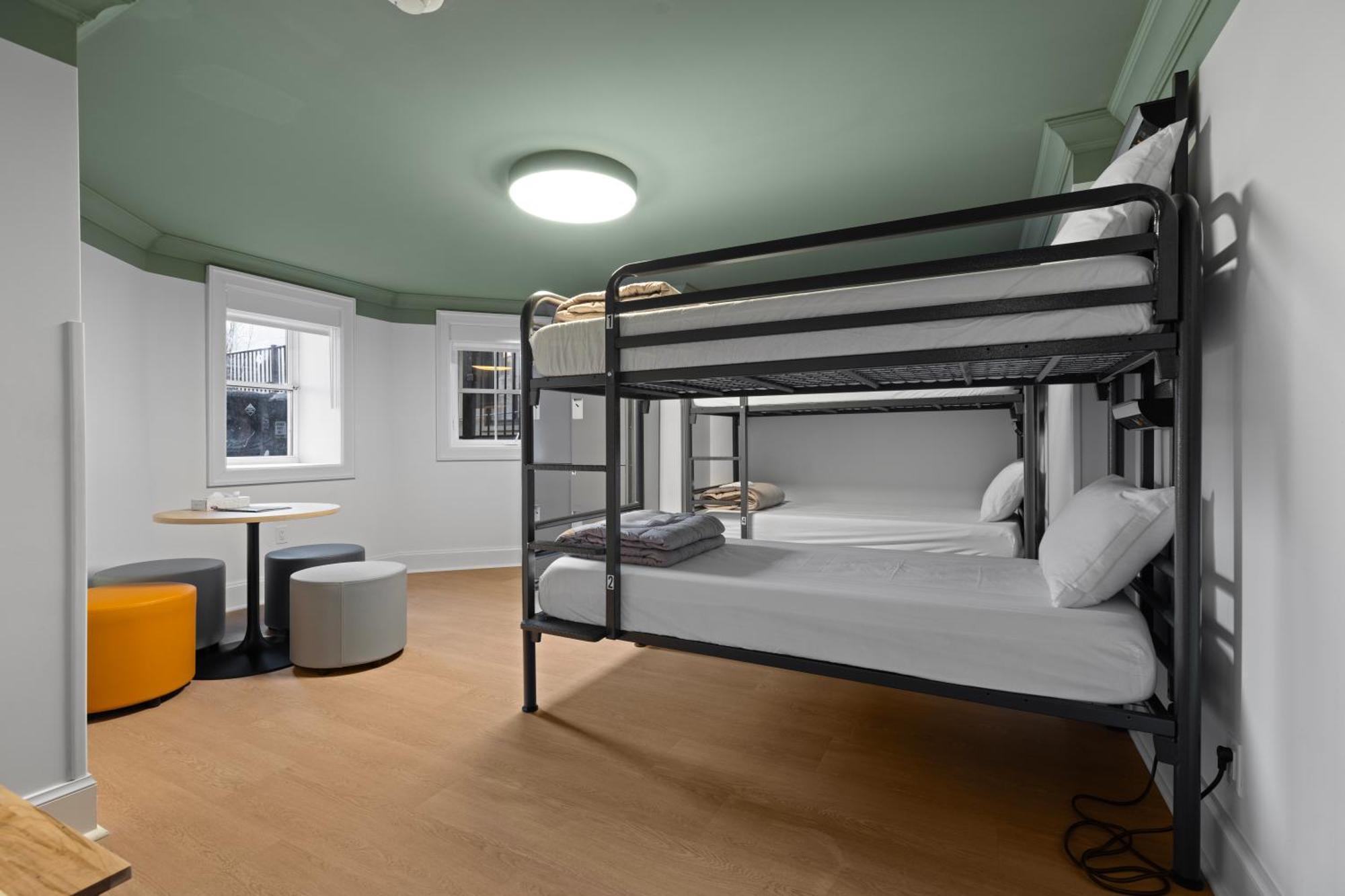 Hi Halifax Heritage House Hostel Экстерьер фото