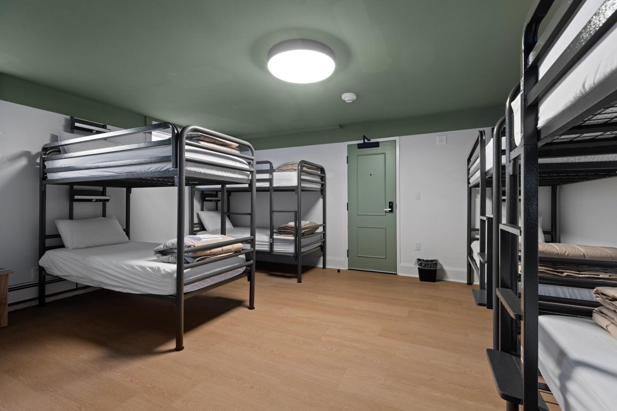 Hi Halifax Heritage House Hostel Экстерьер фото